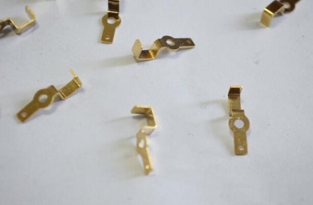 五金沖壓件加工中，彎曲加工的過(guò)程分析!